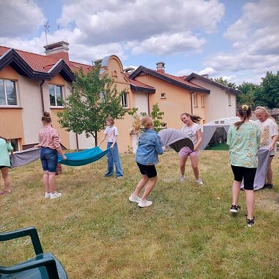 Schola dziękuje Bogu za miniony rok grafika