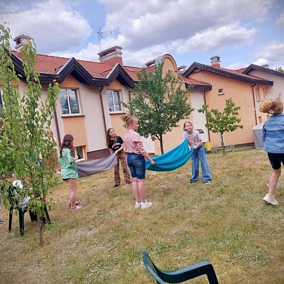 Schola dziękuje Bogu za miniony rok grafika