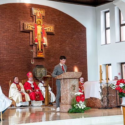 Nasz parafialny kościół stał się Wieczernikiem - Bierzmowanie 2025 grafika