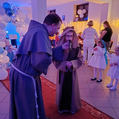 Radosny Bal Wszystkich Świętych w naszej parafii grafika