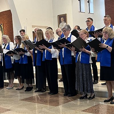 Koncert chóru - Ad Maiorem Dei Gloriam grafika