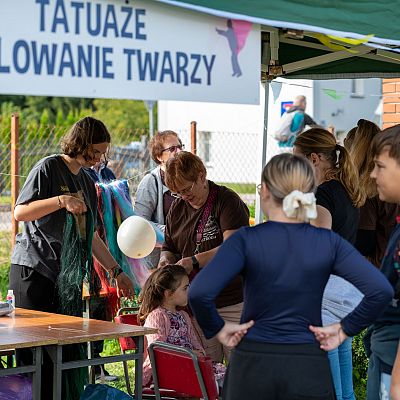 X Franciszkański Festyn Rodzinny – wspomnienie radosnego spotkania. grafika