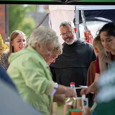X Franciszkański Festyn Rodzinny – wspomnienie radosnego spotkania. grafika