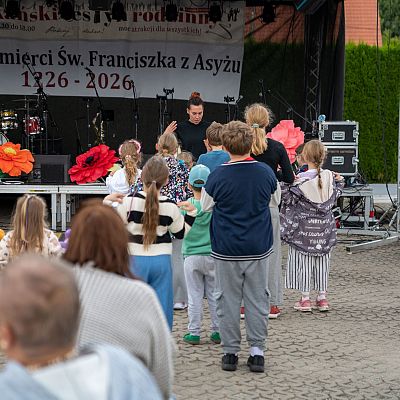 X Franciszkański Festyn Rodzinny – wspomnienie radosnego spotkania. grafika