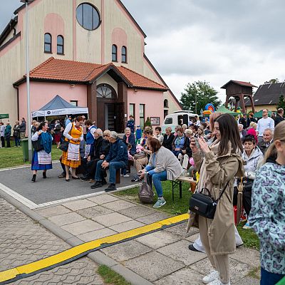 X Franciszkański Festyn Rodzinny – wspomnienie radosnego spotkania. grafika