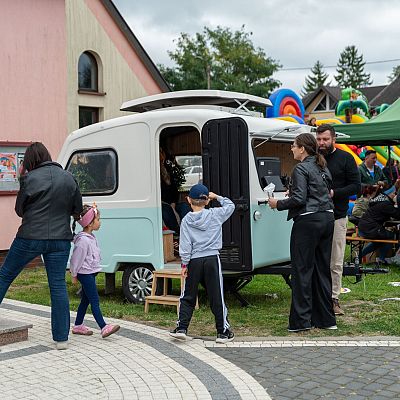 X Franciszkański Festyn Rodzinny – wspomnienie radosnego spotkania. grafika