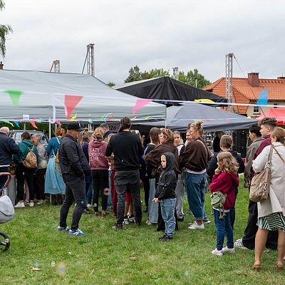 X Franciszkański Festyn Rodzinny – wspomnienie radosnego spotkania. grafika