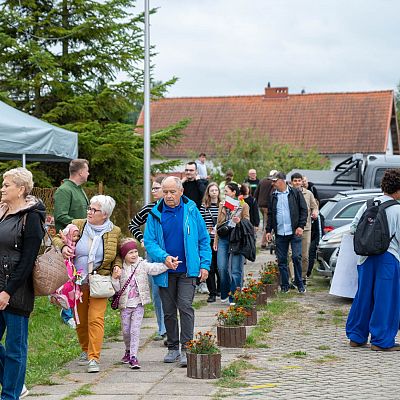 X Franciszkański Festyn Rodzinny – wspomnienie radosnego spotkania. grafika