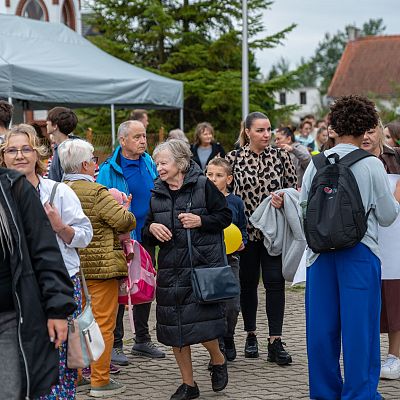 X Franciszkański Festyn Rodzinny – wspomnienie radosnego spotkania. grafika