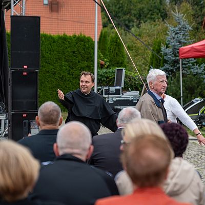 X Franciszkański Festyn Rodzinny – wspomnienie radosnego spotkania. grafika
