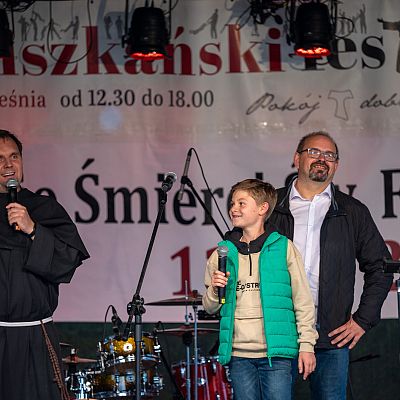 X Franciszkański Festyn Rodzinny – wspomnienie radosnego spotkania. grafika