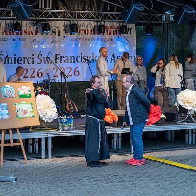 X Franciszkański Festyn Rodzinny – wspomnienie radosnego spotkania. grafika
