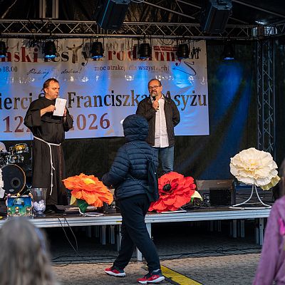 X Franciszkański Festyn Rodzinny – wspomnienie radosnego spotkania. grafika