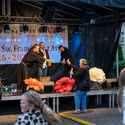 X Franciszkański Festyn Rodzinny – wspomnienie radosnego spotkania. grafika