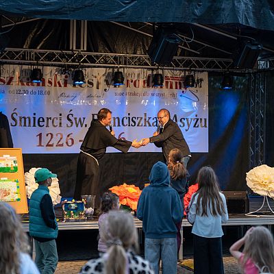 X Franciszkański Festyn Rodzinny – wspomnienie radosnego spotkania. grafika