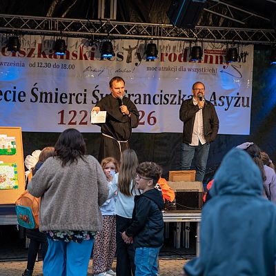 X Franciszkański Festyn Rodzinny – wspomnienie radosnego spotkania. grafika