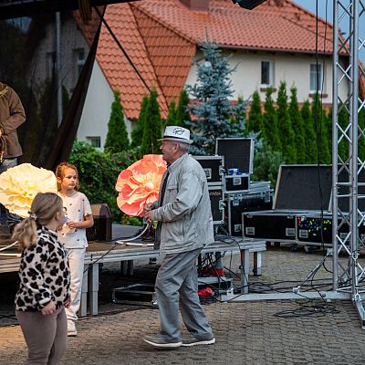 X Franciszkański Festyn Rodzinny – wspomnienie radosnego spotkania. grafika